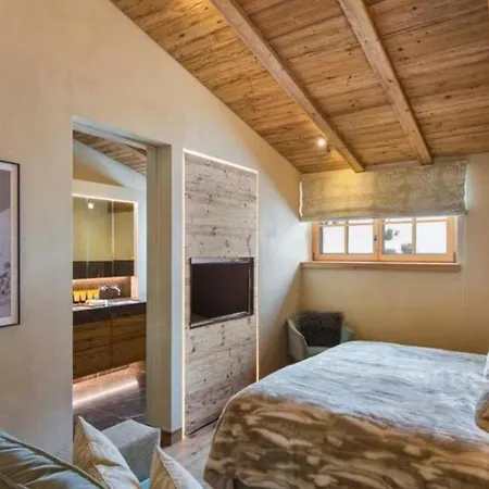 Elegantly Designed In A Fantastic Location - What'app - 0039-3512-039-610 - For Reservations! * Sankt Anton am Arlberg